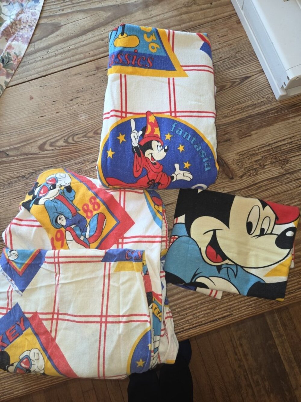 VTG 1980's Mickey Mouse flannel twin sheet Set Walt Disney Retro bright colors
